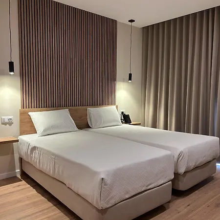 Caldas Internacional 3*