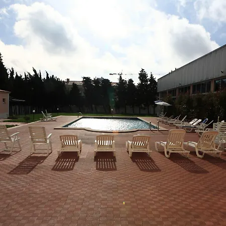 فندق Caldas Internacional كالداس دا راينها