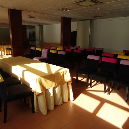 Caldas Internacional קלדס דה ריינה